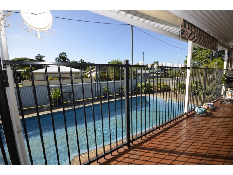 29 William Street, Mossman QLD 4873