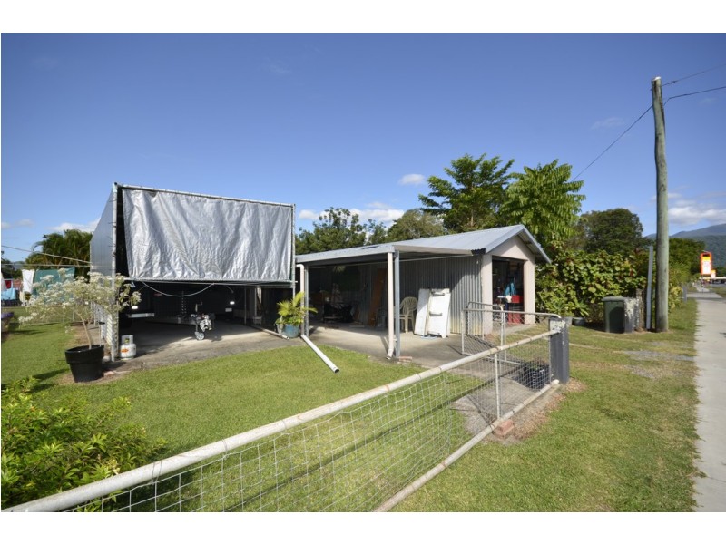 29 William Street, Mossman QLD 4873