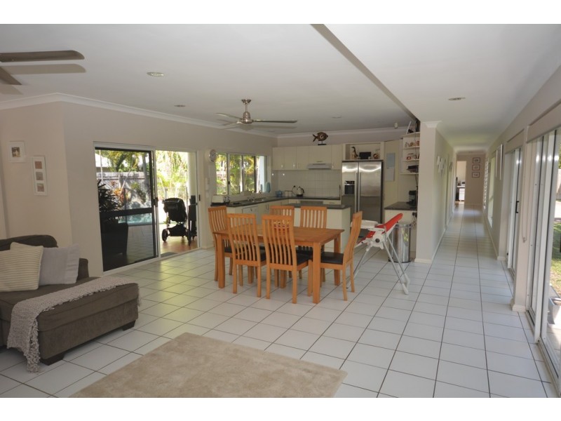 1 Seabrook Avenue, Port Douglas QLD 4877