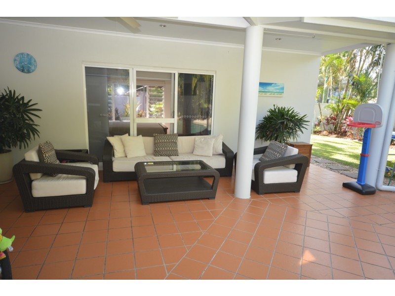 1 Seabrook Avenue, Port Douglas QLD 4877