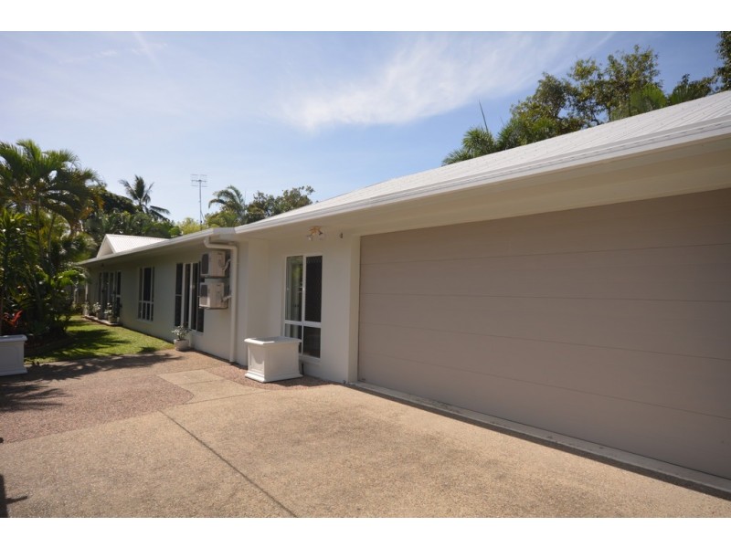 1 Seabrook Avenue, Port Douglas QLD 4877
