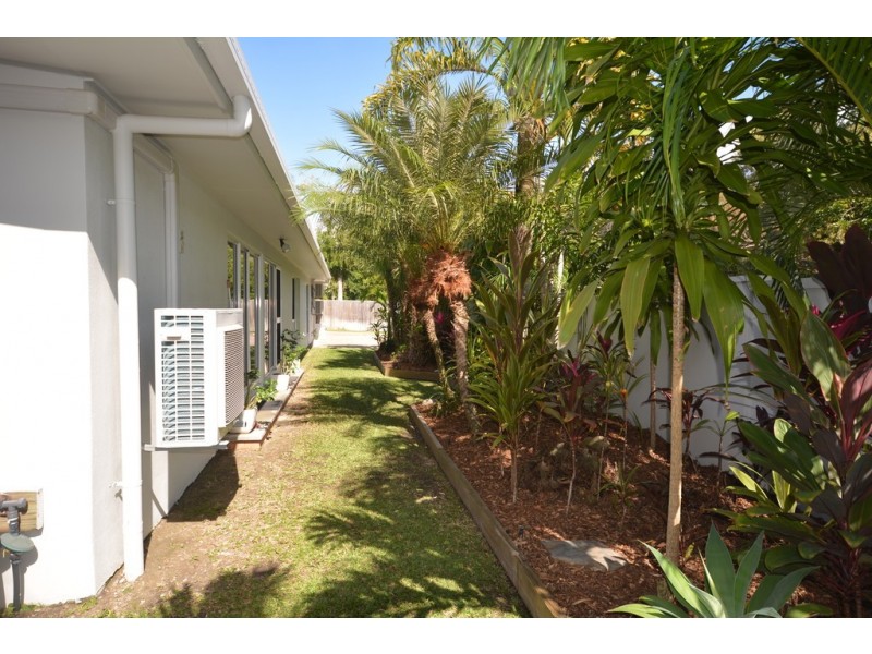 1 Seabrook Avenue, Port Douglas QLD 4877