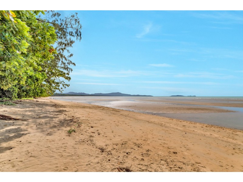 9 Janbal Street, Wonga Beach QLD 4873