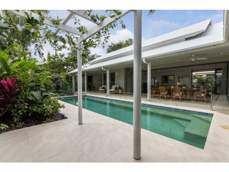 13 “The Sands”, 14 Barrier Street, Port Douglas QLD 4877
