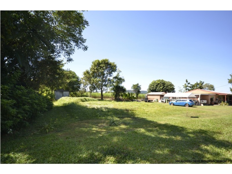 104 Alchera Drive, Mossman QLD 4873