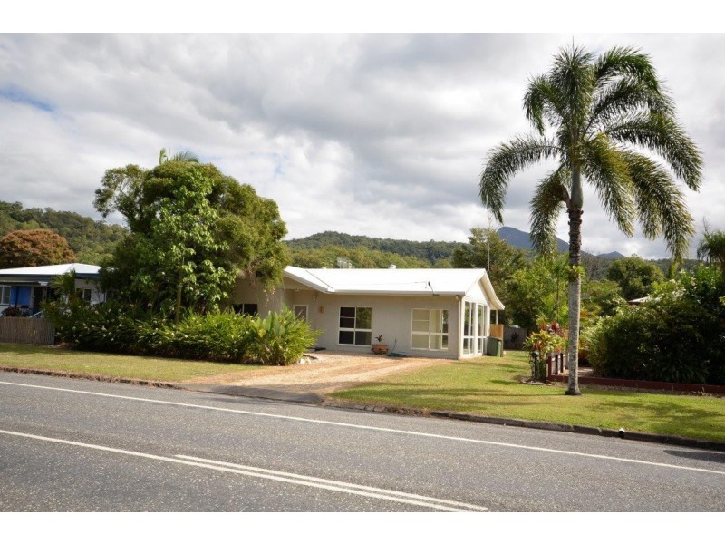 121 ALCHERA DRIVE, Mossman QLD 4873