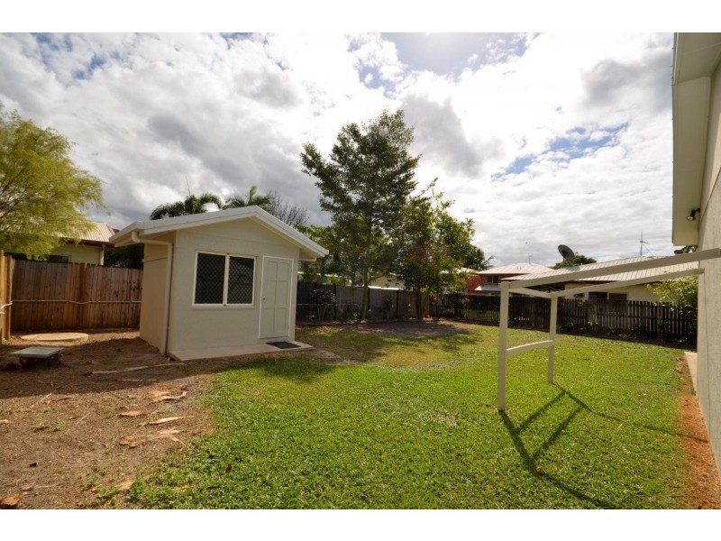 121 ALCHERA DRIVE, Mossman QLD 4873