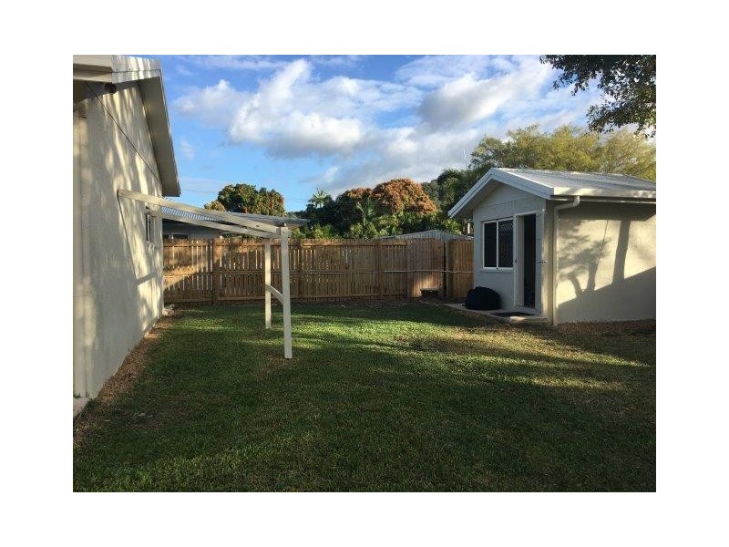 121 Alchera Drive, Mossman QLD 4873