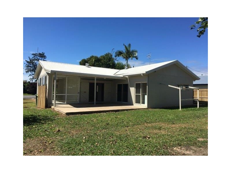 121 Alchera Drive, Mossman QLD 4873