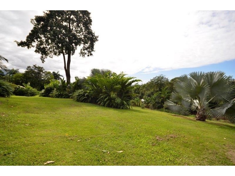 14A Noli Close, Mossman QLD 4873
