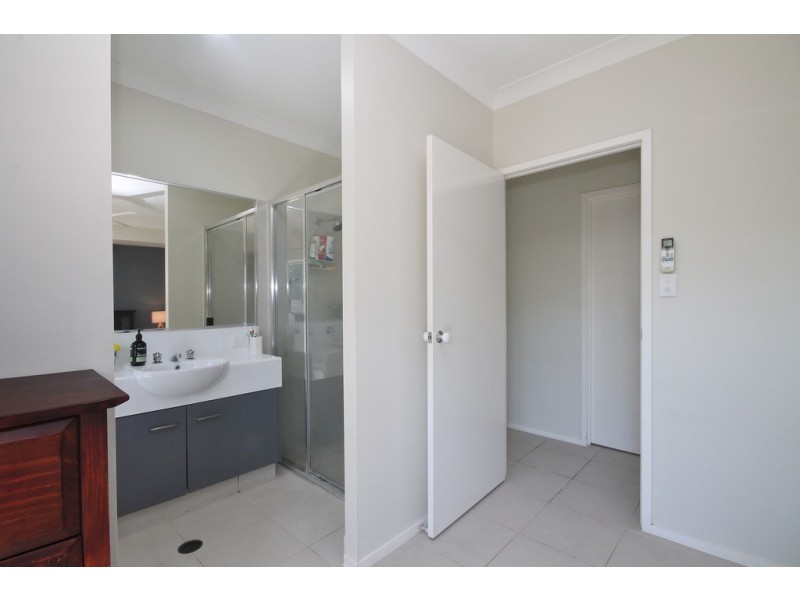 4 Yiki Street, Port Douglas QLD 4877