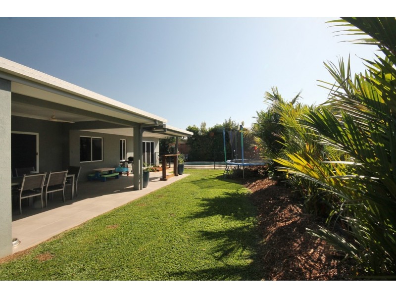 4 Yiki Street, Port Douglas QLD 4877