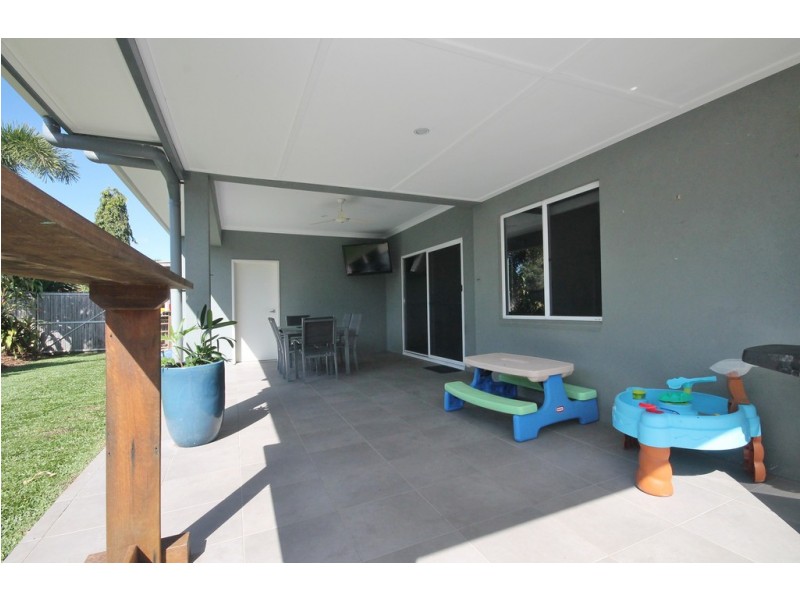 4 Yiki Street, Port Douglas QLD 4877