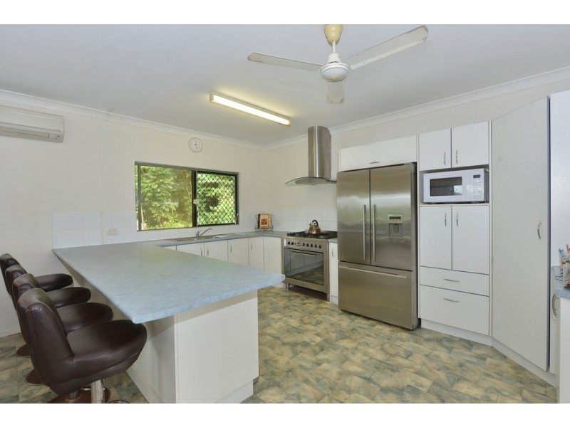 12 Noli Close, Mossman QLD 4873