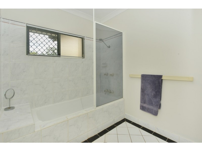 12 Noli Close, Mossman QLD 4873