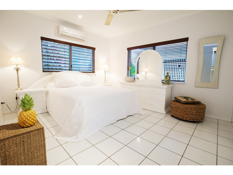 2/12 Limpet Avenue, Port Douglas QLD 4877