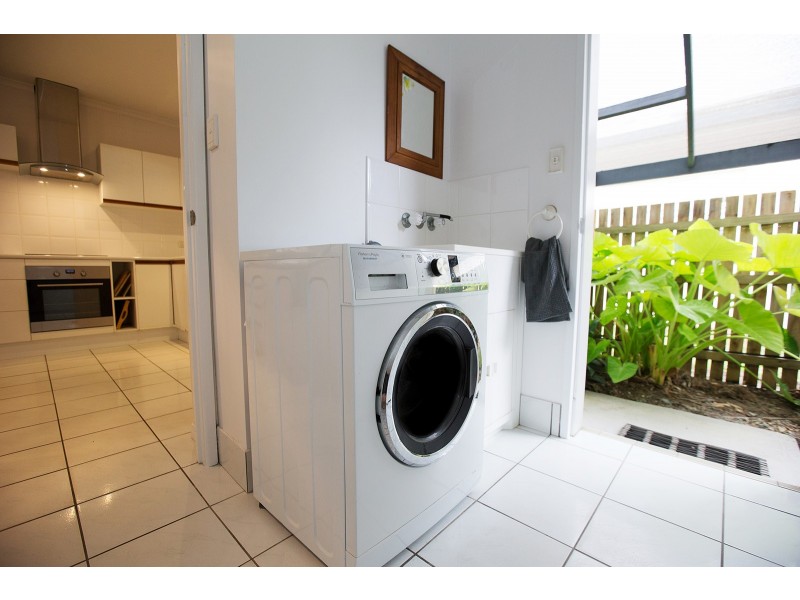 2/12 Limpet Avenue, Port Douglas QLD 4877