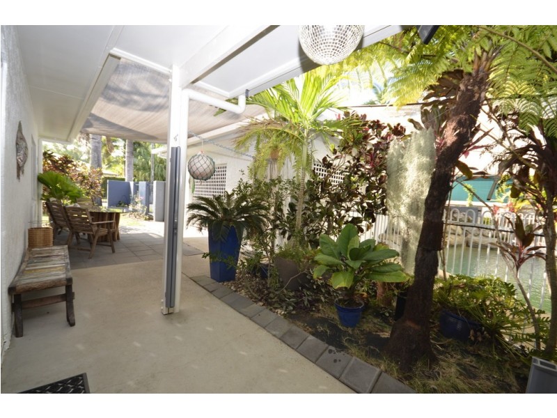 2/12 Limpet Avenue, Port Douglas QLD 4877