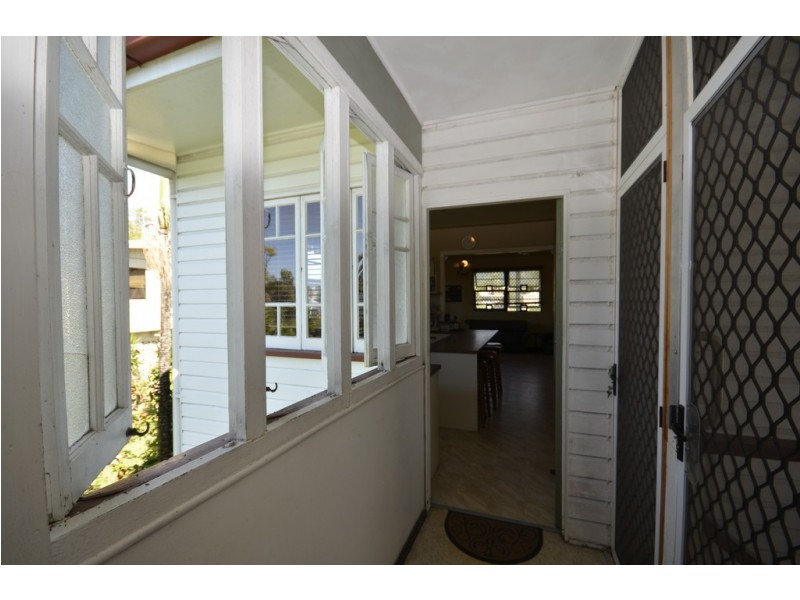 39 Mossman Street, Mossman QLD 4873