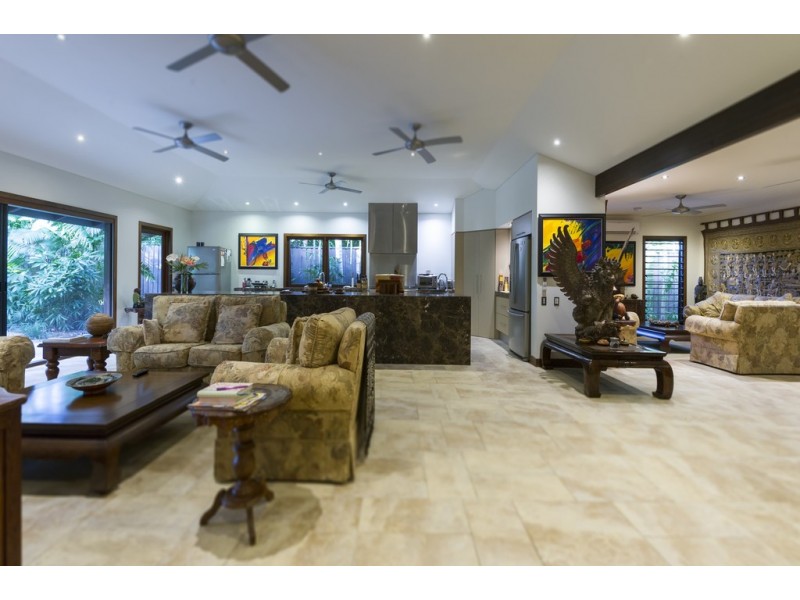 6 Jewel Close, Port Douglas QLD 4877