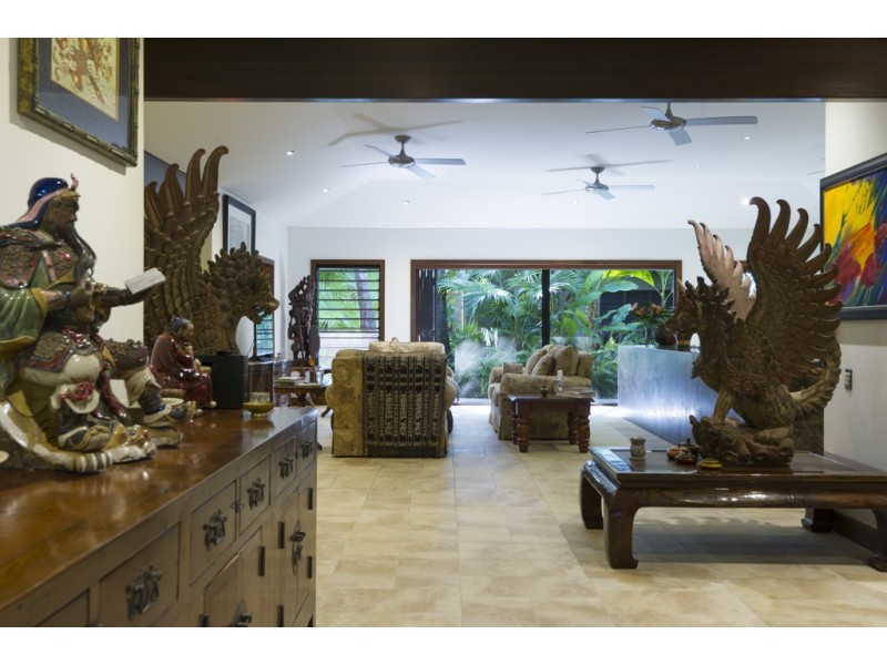 6 Jewel Close, Port Douglas QLD 4877