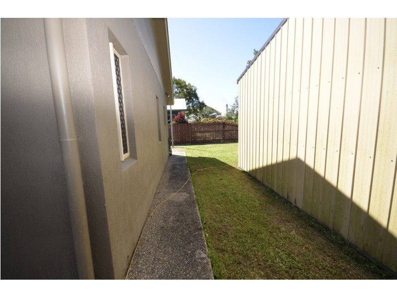 7 Ingles Street, Mossman QLD 4873