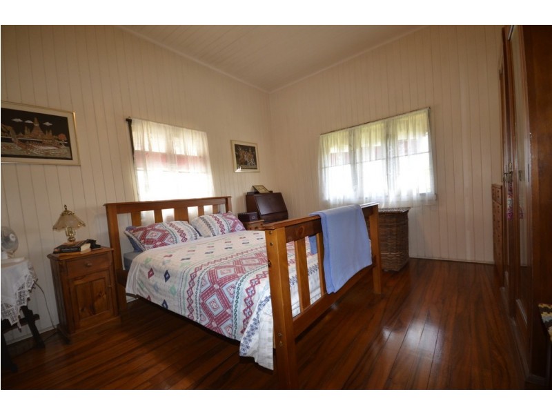 14 Bow Street, Mossman QLD 4873