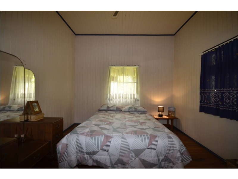 14 Bow Street, Mossman QLD 4873