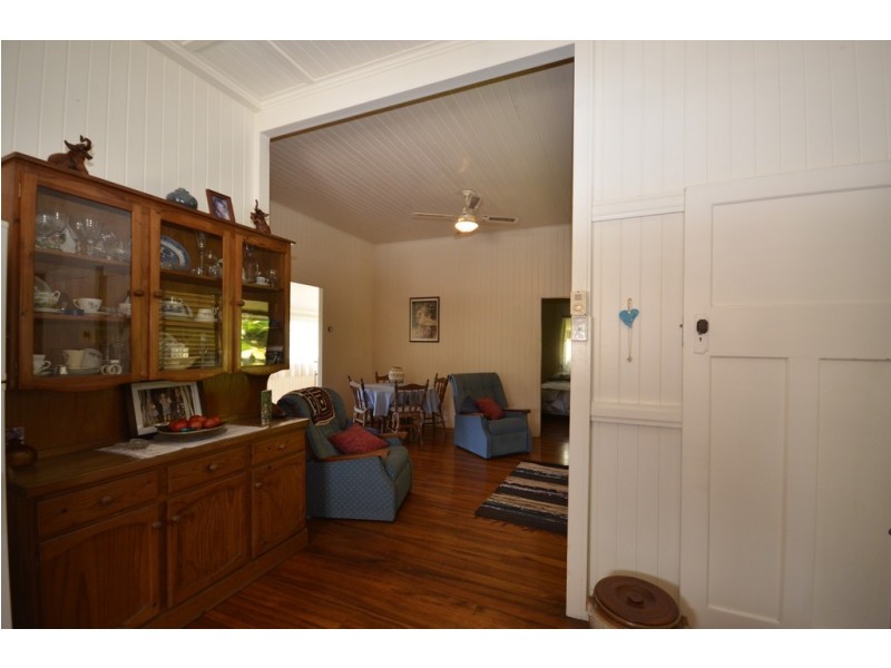14 Bow Street, Mossman QLD 4873