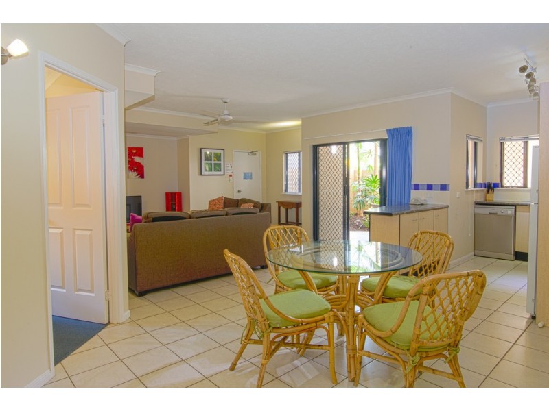 Unit 2 51-53 Davidson Street (Bay Villas), Port Douglas QLD 4877
