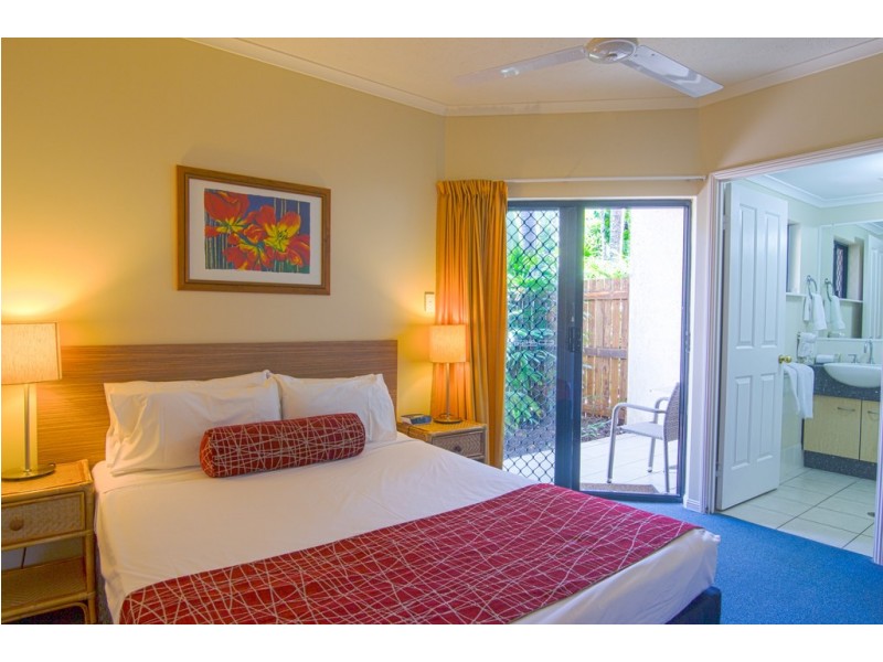 Unit 2 51-53 Davidson Street (Bay Villas), Port Douglas QLD 4877
