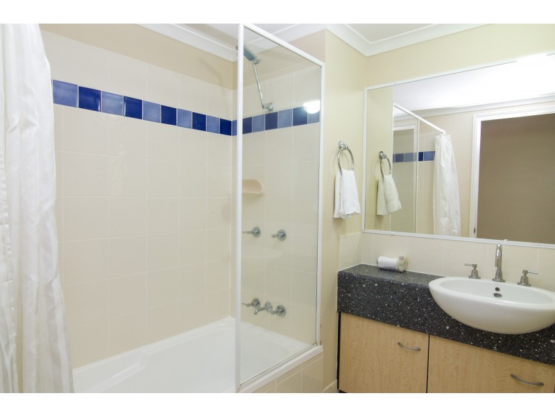 Unit 2 51-53 Davidson Street (Bay Villas), Port Douglas QLD 4877