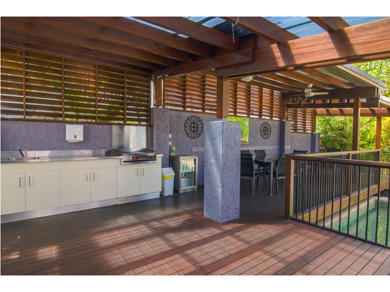 Unit 2 51-53 Davidson Street (Bay Villas), Port Douglas QLD 4877