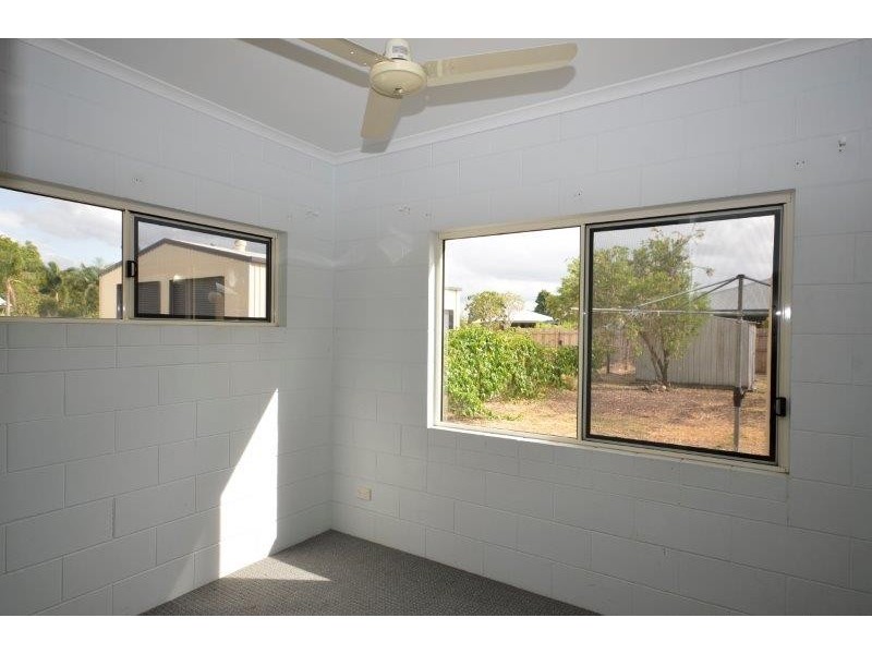 19 Allamanda Street, Cooya Beach QLD 4873