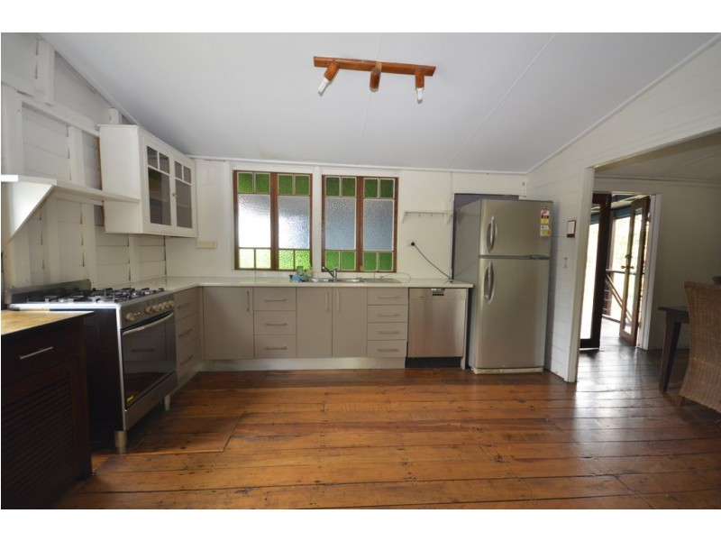 15 Hart Street, Mossman QLD 4873