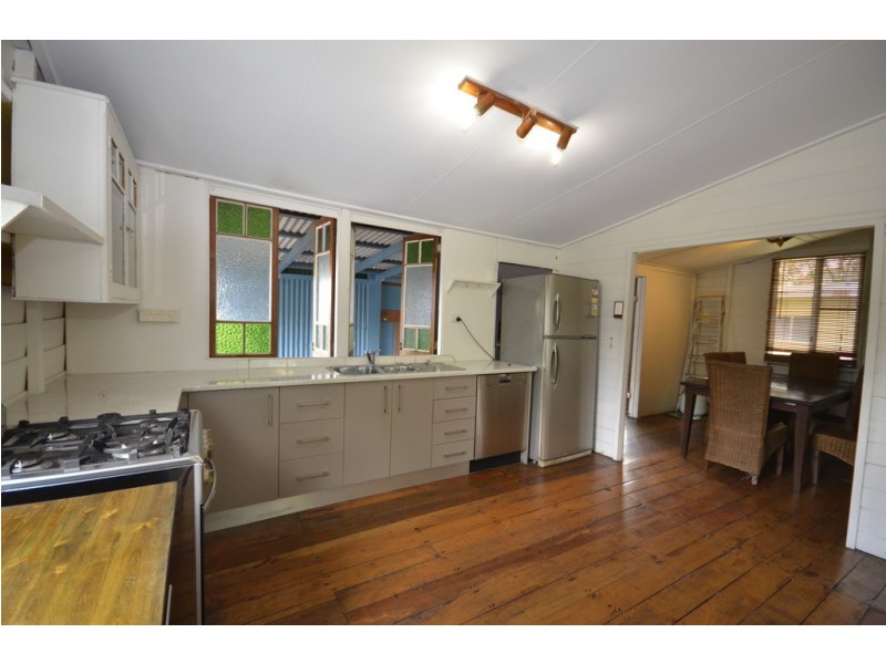 15 Hart Street, Mossman QLD 4873