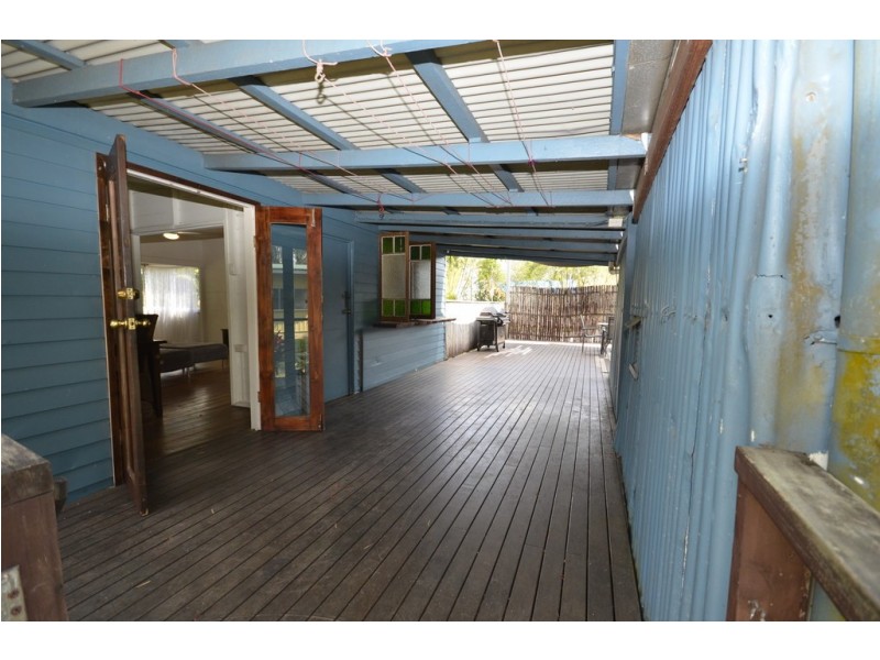 15 Hart Street, Mossman QLD 4873