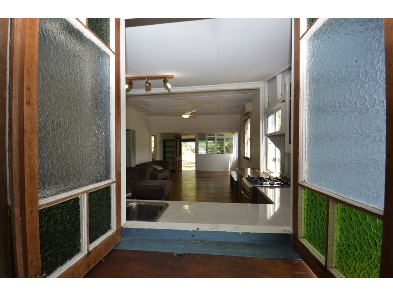 15 Hart Street, Mossman QLD 4873