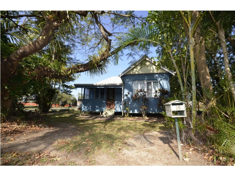 15 Hart Street, Mossman QLD 4873