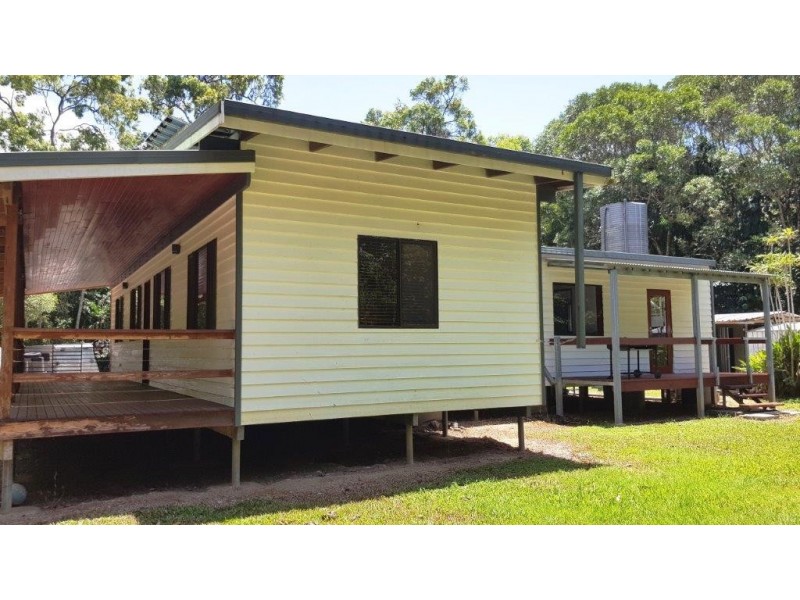 6 White Beech Road, Daintree QLD 4873
