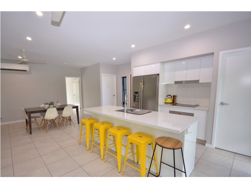 16 Gerygone Close, Mossman QLD 4873