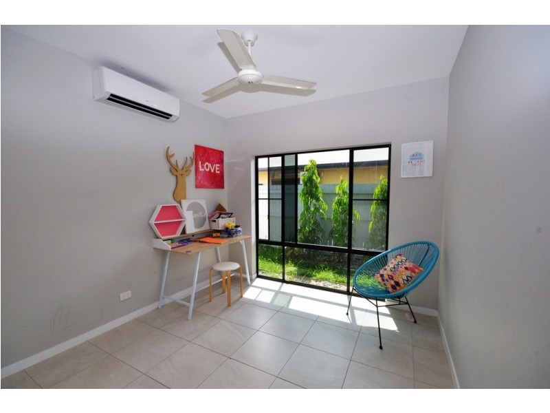 16 Gerygone Close, Mossman QLD 4873