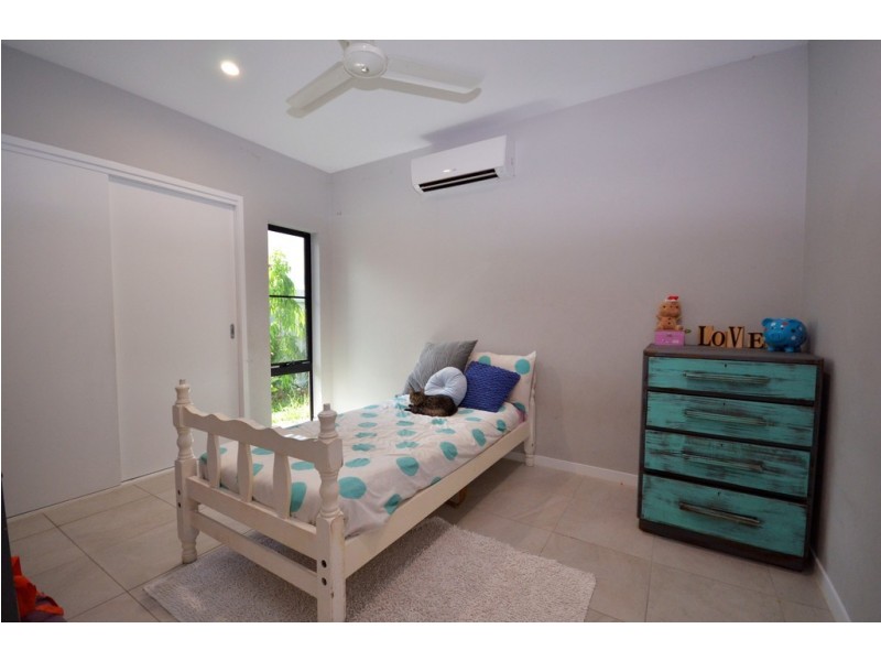 16 Gerygone Close, Mossman QLD 4873