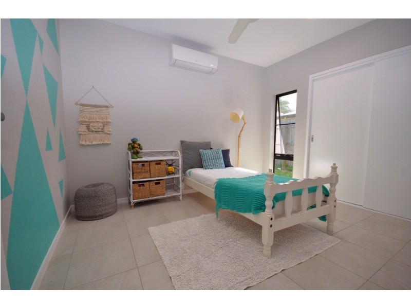 16 Gerygone Close, Mossman QLD 4873