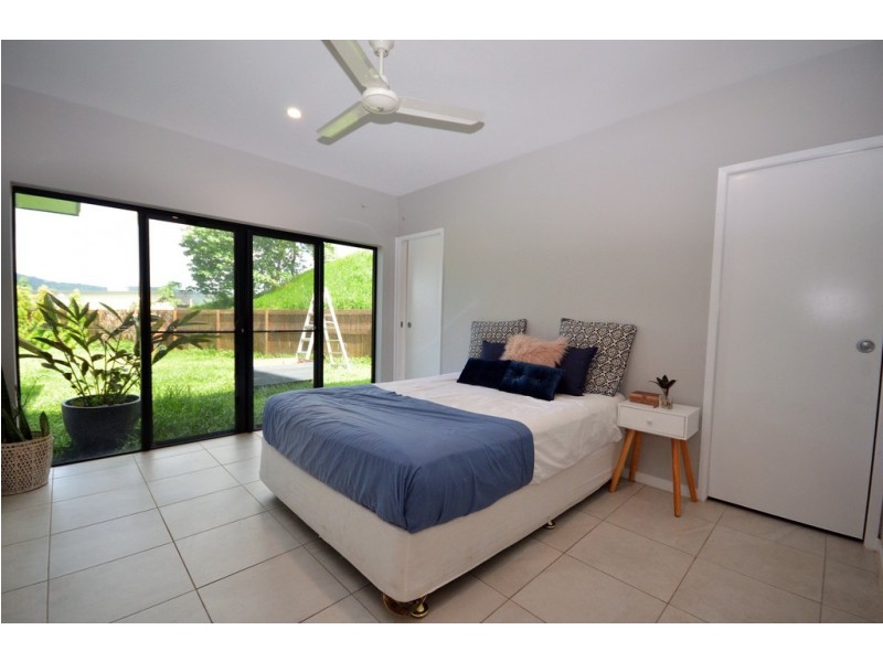 16 Gerygone Close, Mossman QLD 4873