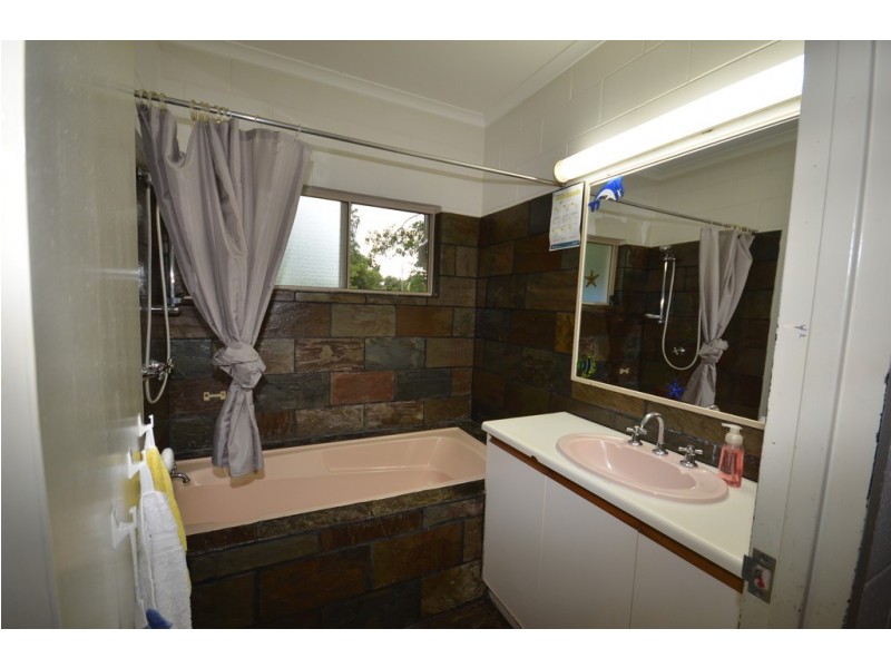 70-72 South Arm Dr, Wonga Beach QLD 4873