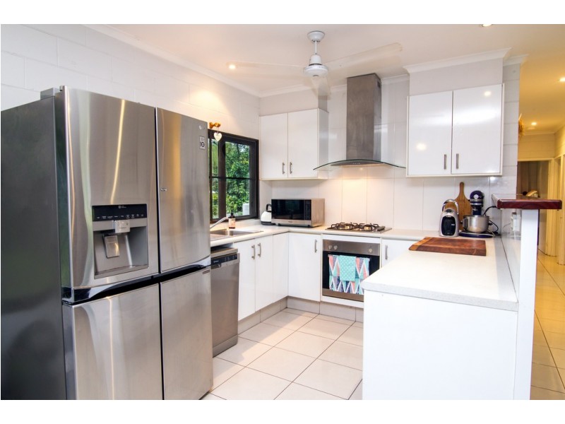 3 Junction Road, Mossman QLD 4873