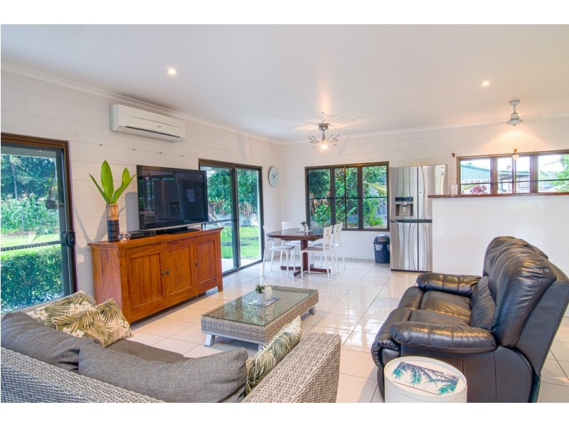 3 Junction Road, Mossman QLD 4873