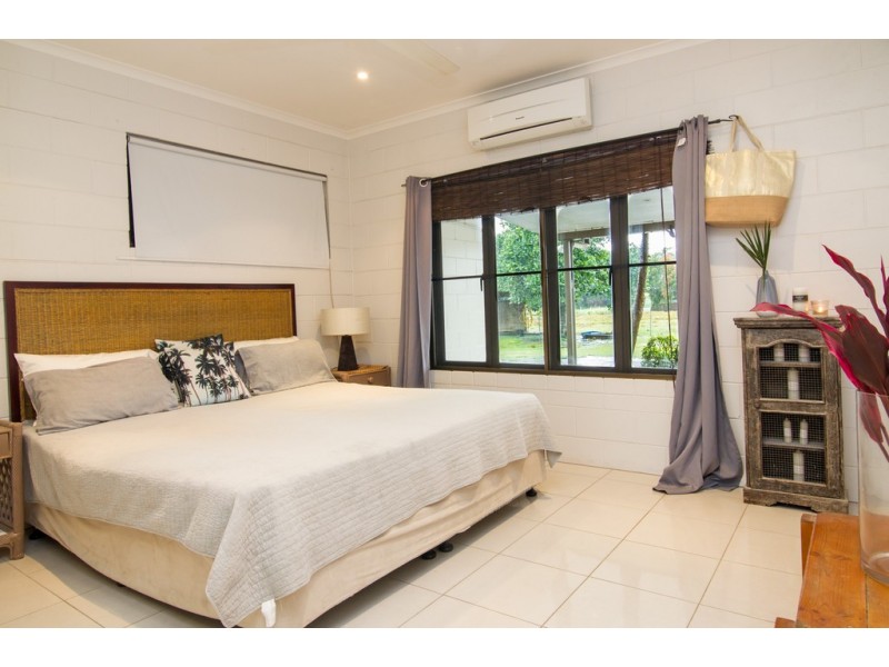 3 Junction Road, Mossman QLD 4873