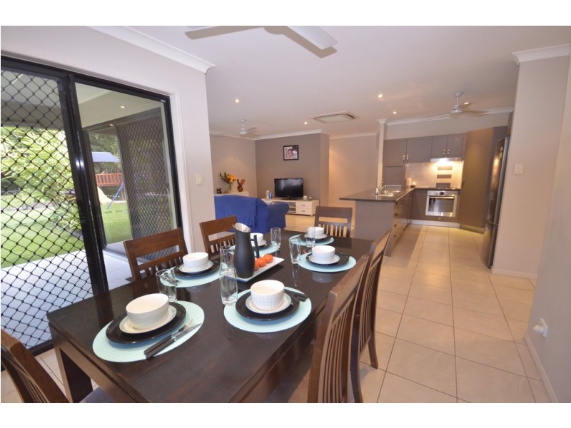 14 White Oak Avenue, Mossman QLD 4873